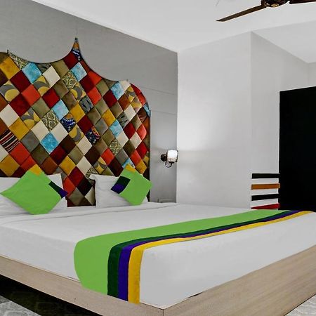 Itsy Hotels Banana Boutique Varanasi Bagian luar foto