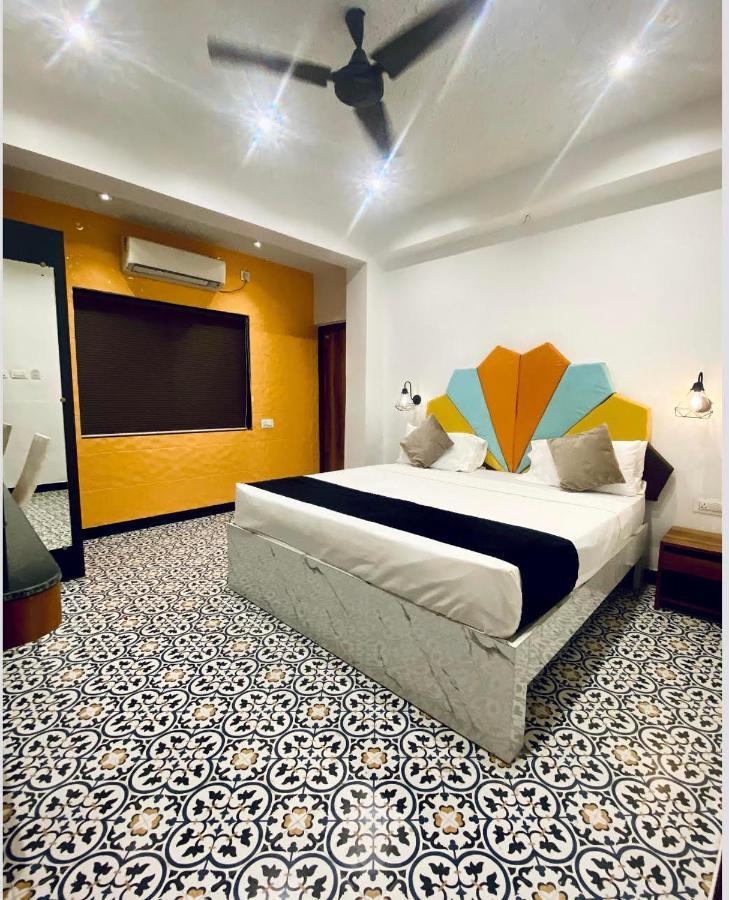 Itsy Hotels Banana Boutique Varanasi Bagian luar foto