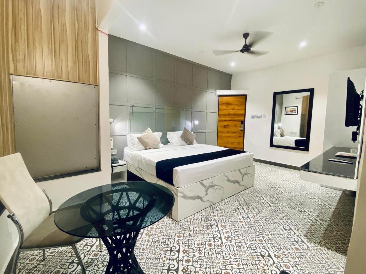Itsy Hotels Banana Boutique Varanasi Bagian luar foto