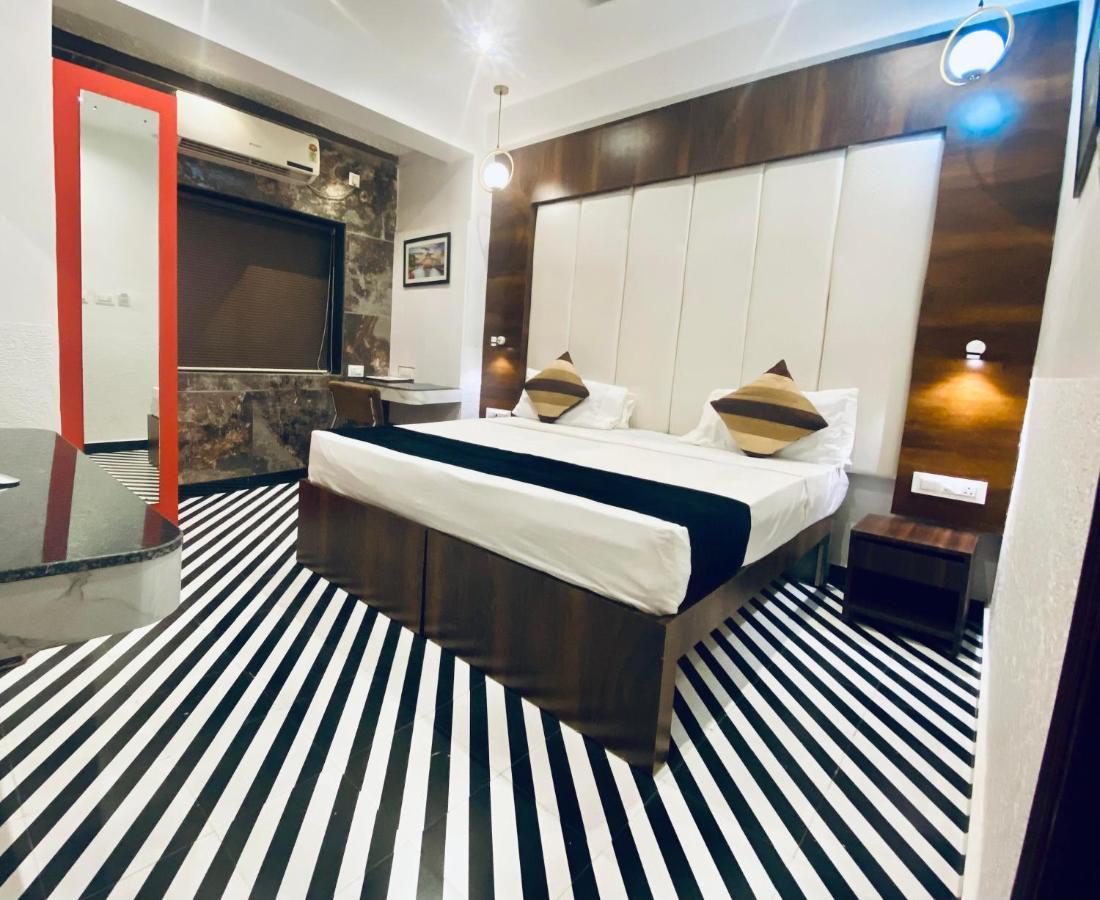 Itsy Hotels Banana Boutique Varanasi Bagian luar foto