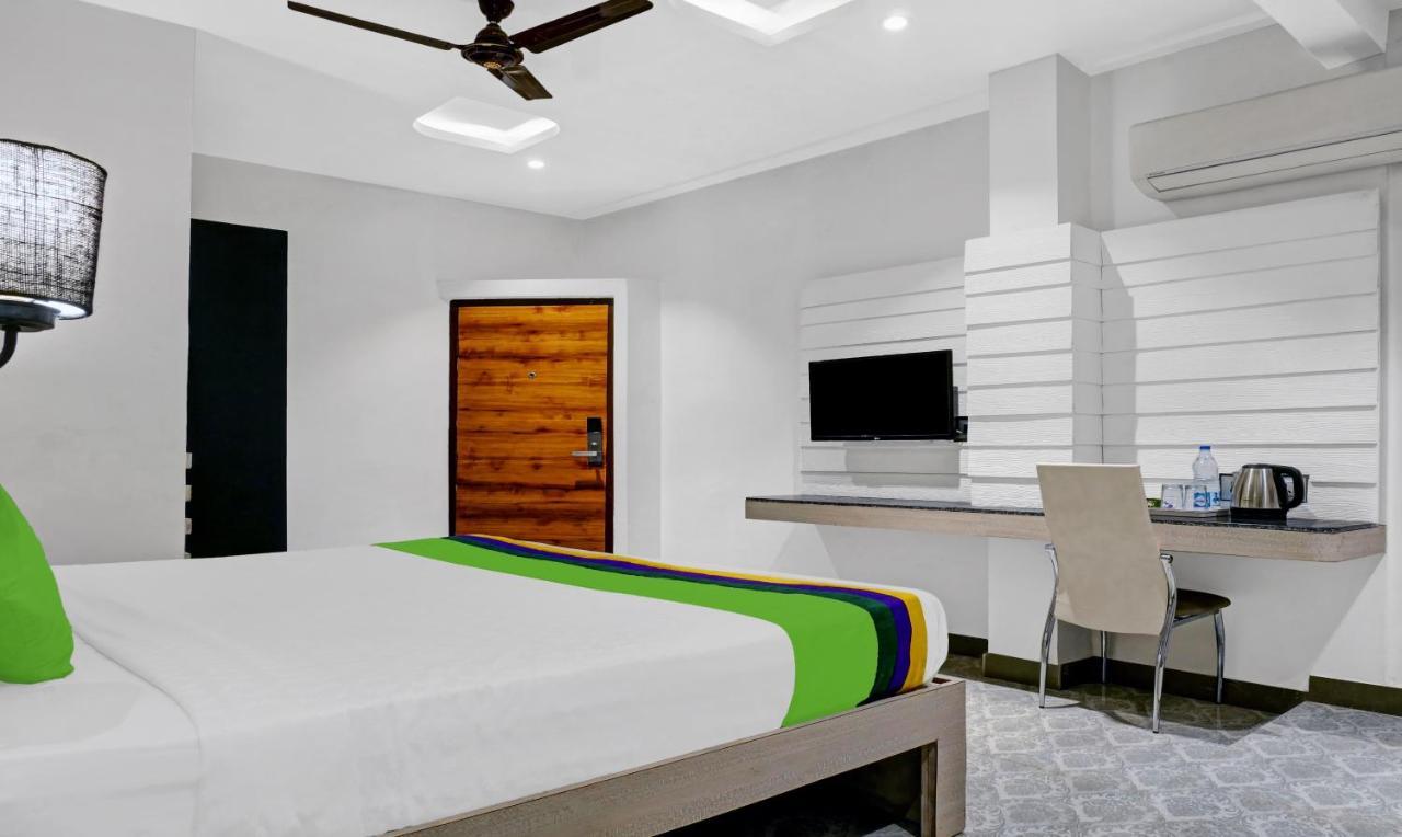 Itsy Hotels Banana Boutique Varanasi Bagian luar foto